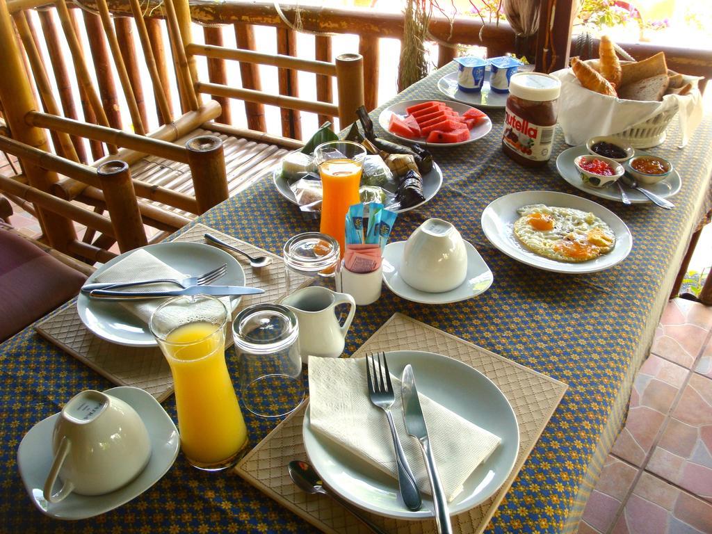 Similan Hotel Pantai Bang Tao Bagian luar foto