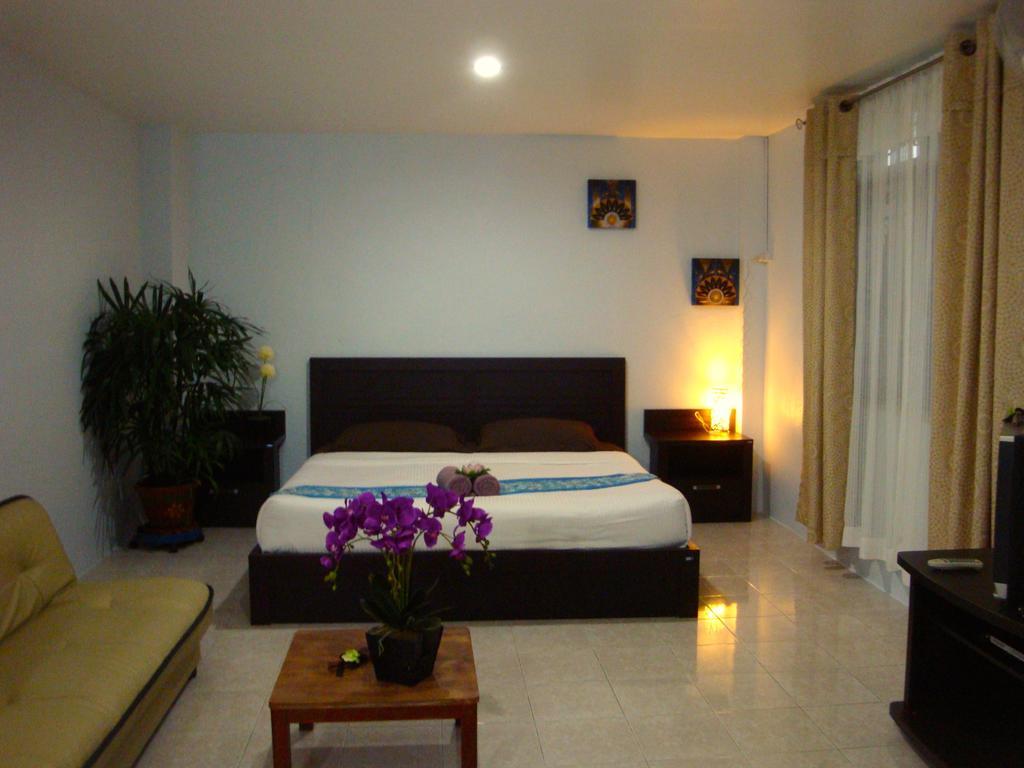 Similan Hotel Pantai Bang Tao Bagian luar foto